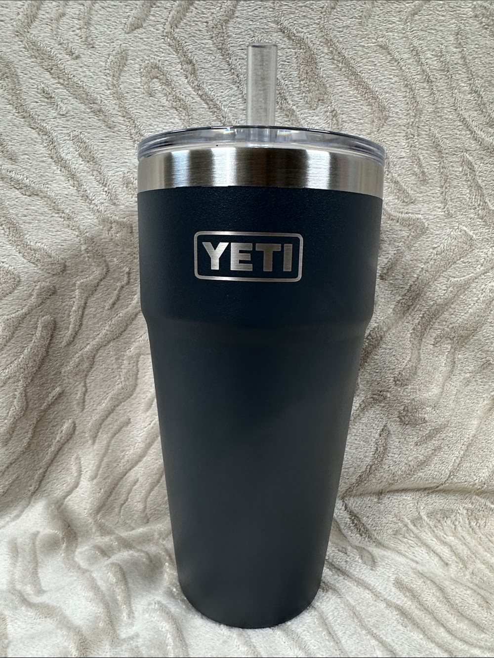 Yeti 769 ML Tumbler with Straw Lid in Charcoal